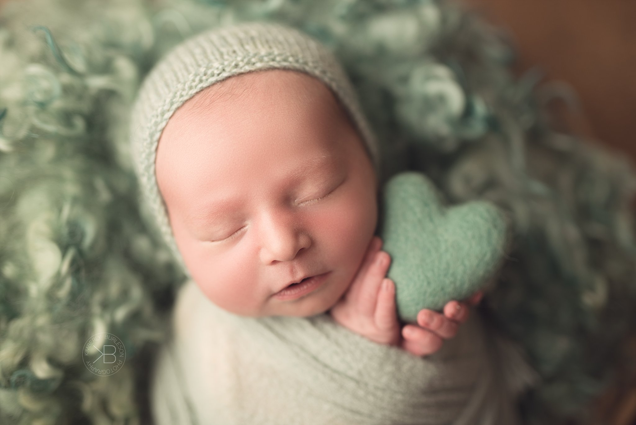 precious-baby-girl-and-family-newborn-photoshoot-rosenberg-texas